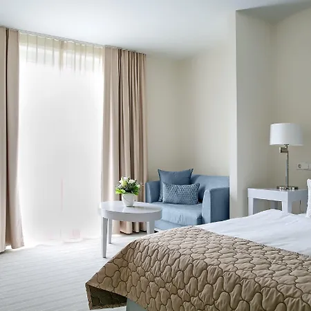 Dorint Parkhotel فندق 4*