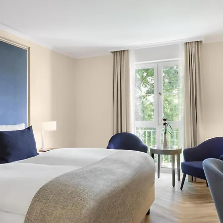 Dorint Parkhotel فندق 4*