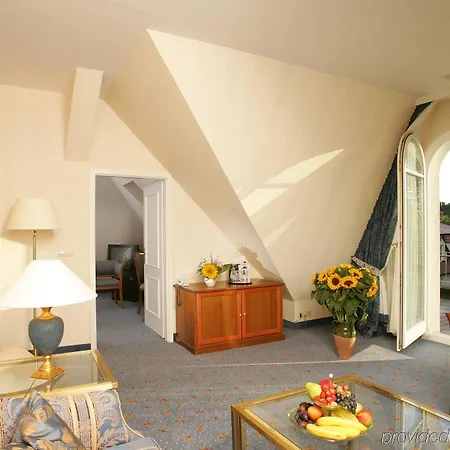 فندق Dorint Parkhotel 4*