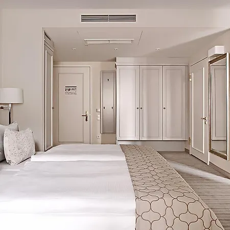 Dorint Parkhotel Szálloda 4*