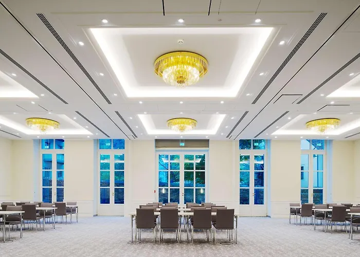 Dorint Parkhotel فندق 4*