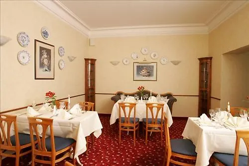 Dorint Parkhotel فندق